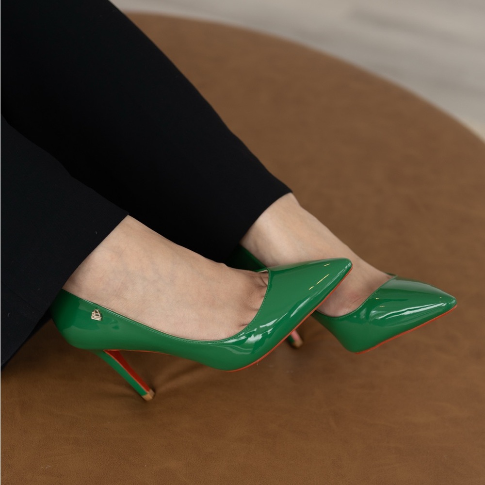 Elegant Green Stiletto Heels